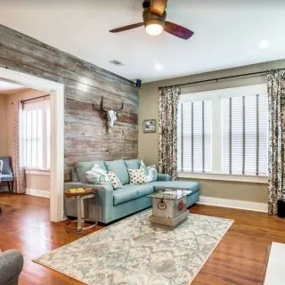 Looking for where to stay in san Antonio? Then check out this Cozy Cottage One Block From Pearl Brewery