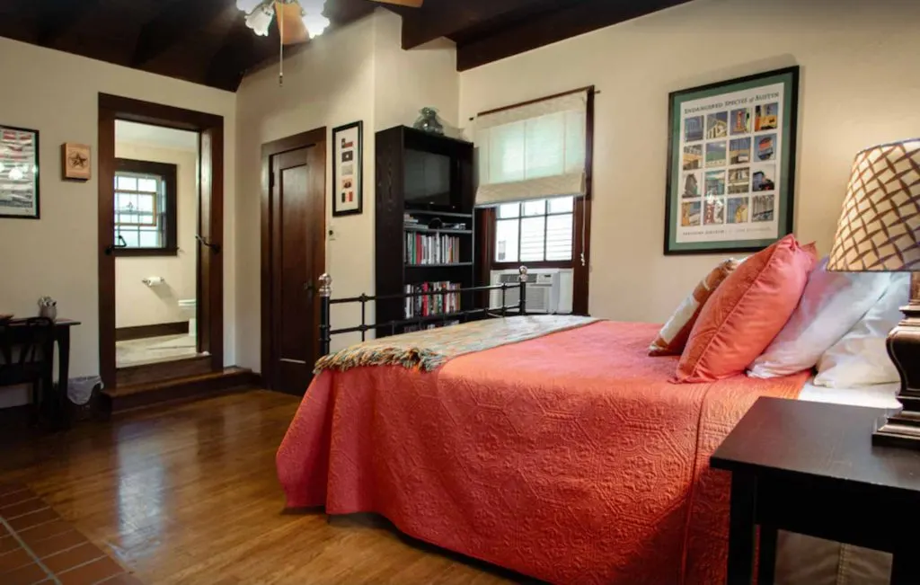 Looking for where to stay in Austin? Then check out this Suite in Historic Downtown Home