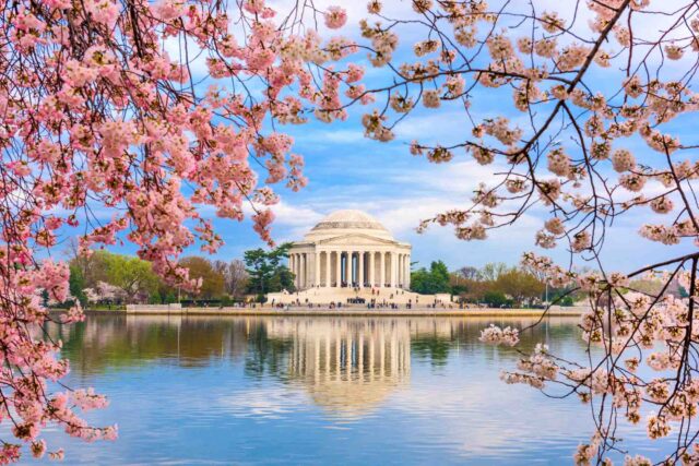 26 Best Places to Visit in March in the USA - Roaming the USA
