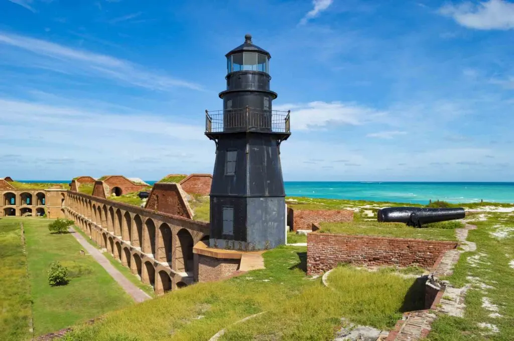 Dry Tortugas National Park is one of the Florida national parks not miss 