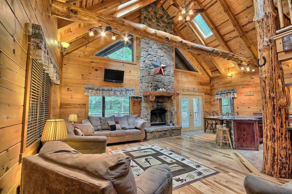 Cozy interior of Double Pine Lodge in Hocking Hills, Oh