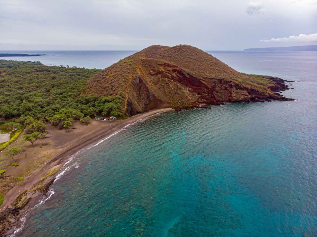 Fascinating One’uli Beach in the island of Maui in Hawaii