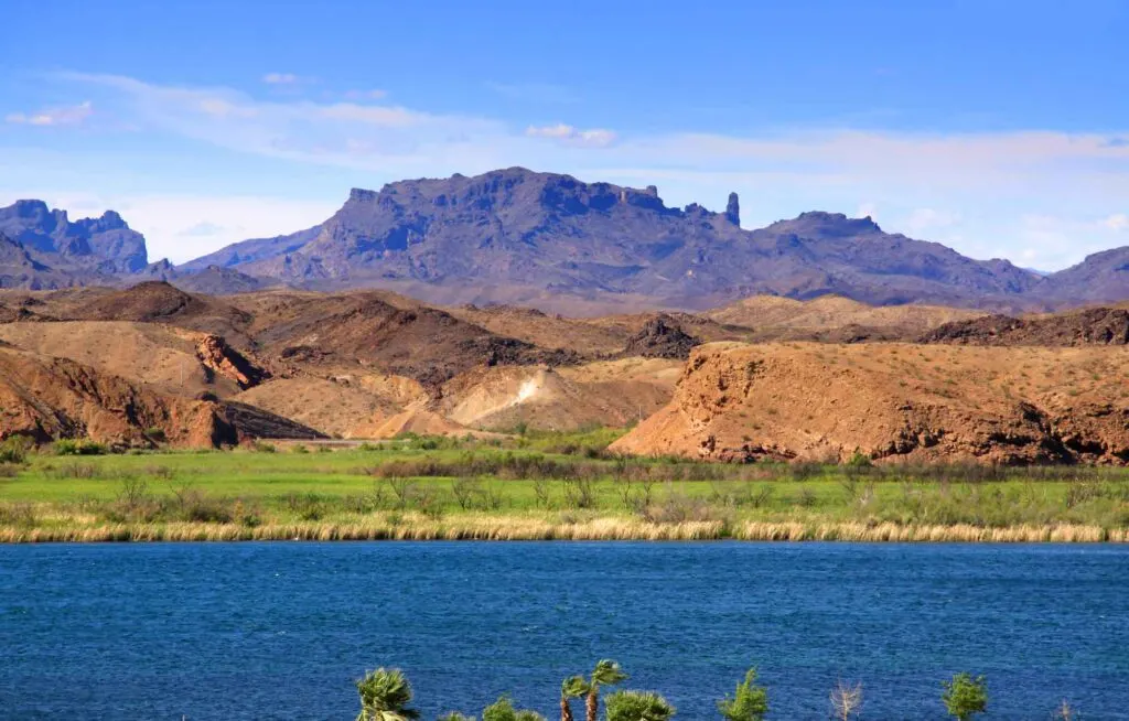 The awesome landscape of Lake Havasu in Arizona