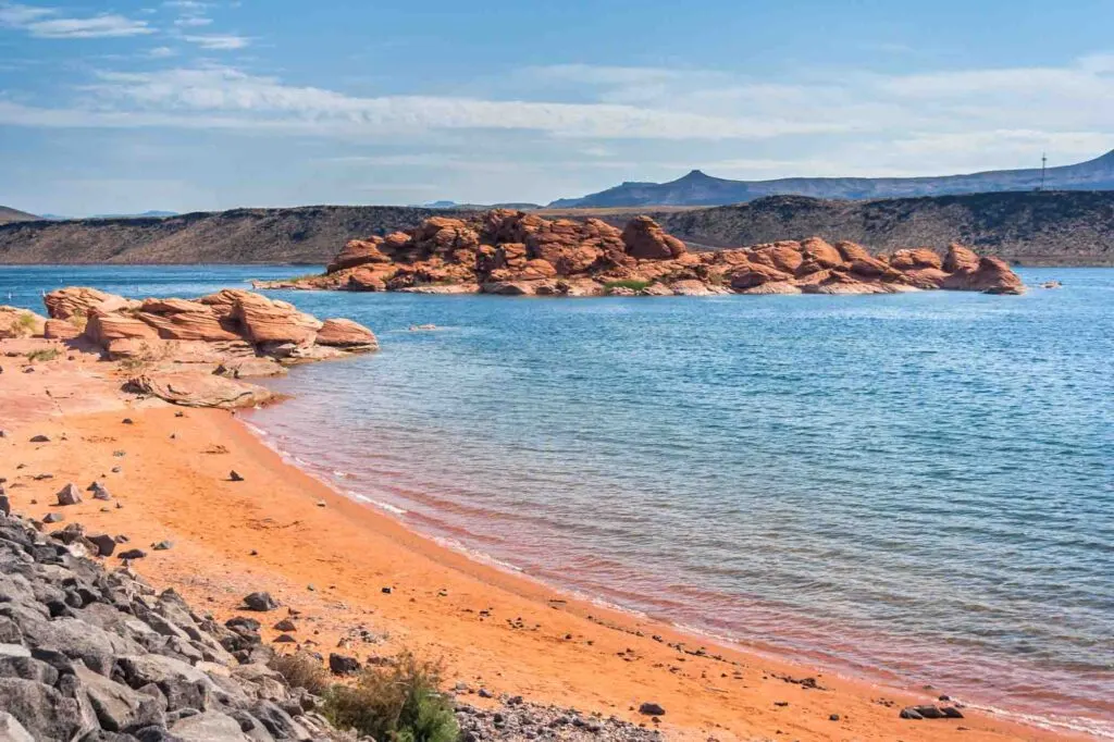 The awesome Sand Hollow State Park in Utah