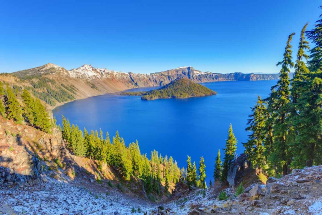 Awesome vista of Crater Lake National Park