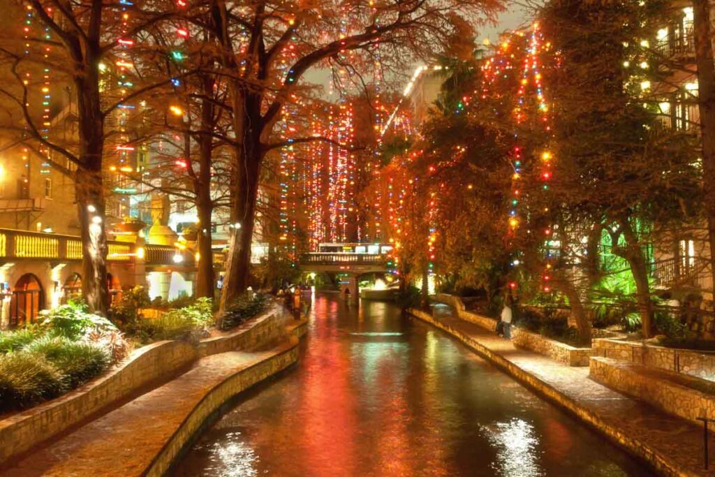 The Riverwalk glows with the stunning 100,000 sparkling lights every holiday season making San Antonio one of the best Christmas towns in the USA that you should check out.