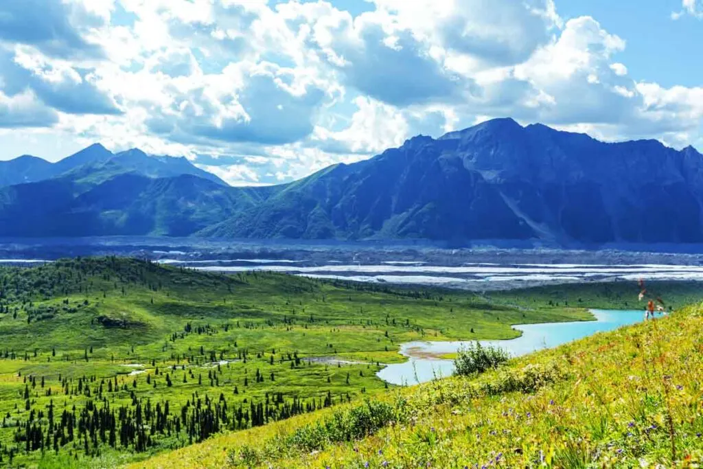 Imposing mountains and incredible landscape at Wrangell-St. Elias National Park
