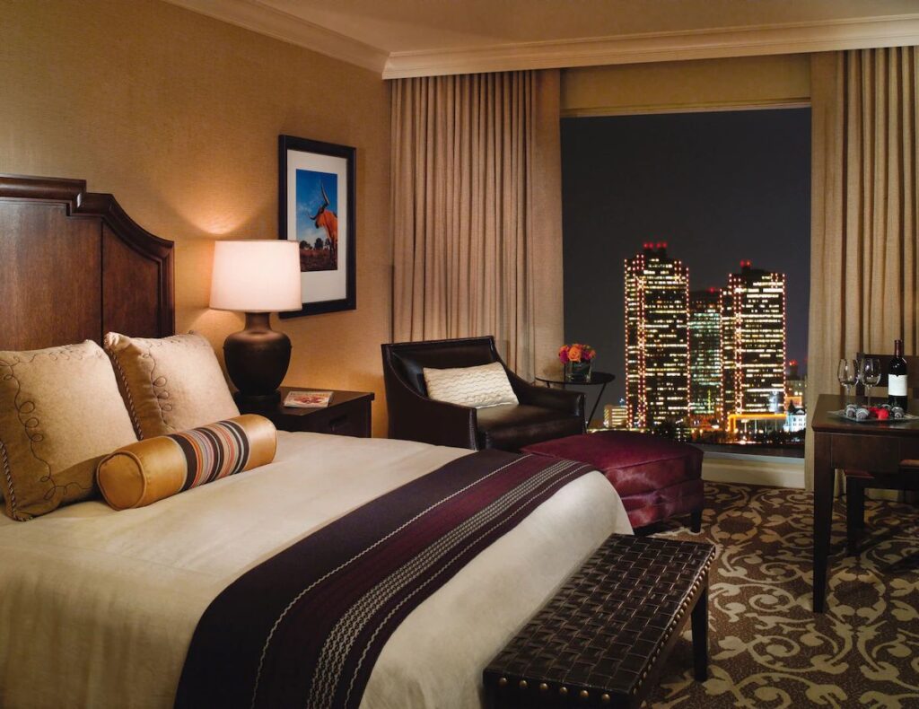 The luxurious and chic Omni Fort Worth Hotel
