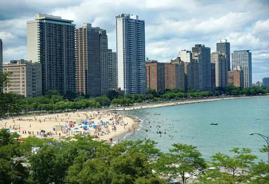 Oak Street Beach in downtown Chicago, Illinois